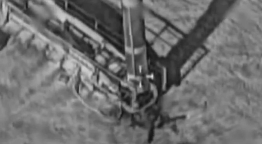 SON DAKİKA HABERLER: İsrail, İran'a hava saldırısının ilk görüntüsünü paylaştı!