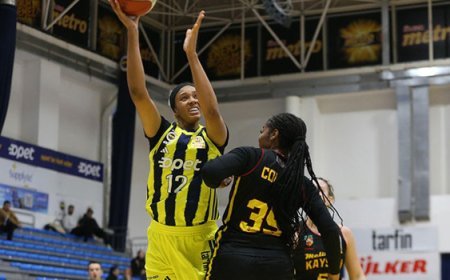 Fenerbahçe Opet yarı finalde