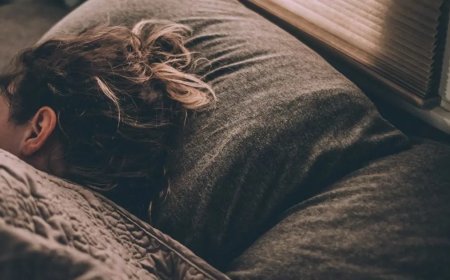 Uykuya dalmak için yaygın kullanılan "pembe gürültü" ne kadar masum?