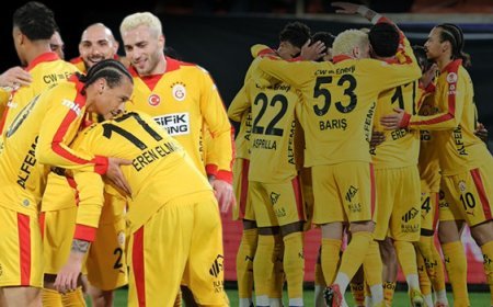 Galatasaray'ın Alanya maçı sonrası yıldız isme övgü yağdı: Sanki Şampiyonlar Ligi finali oynuyor!