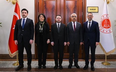 DEM Parti'den iki bakanlıkta yasal düzenleme görüşmesi