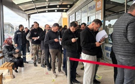 140 bin TL'lik plaka kuyruğu! Haberi duyan koştu