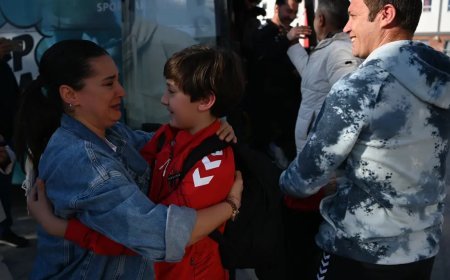 Katar'da mahsur kalan Türk sporcular döndü