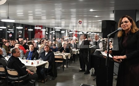 CANDAN BAŞKAN BÜYÜKŞEHİR AİLESİYLE İFTARDA BİR ARAYA GELDİ