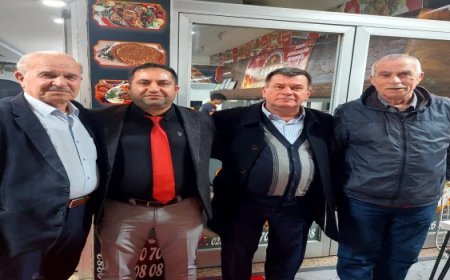 ÇERKEZKÖYLÜ MİNİBÜSCÜLER İFTARDA BİR ARAYA GELDİ