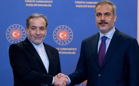 SON DAKİKA! Dışişleri Bakanı Hakan Fidan, İranlı mevkidaşı ile görüştü