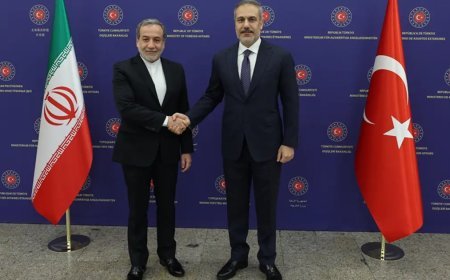 Dışişleri Bakanı Fidan, İranlı mevkidaşı Arakçi ile görüştü