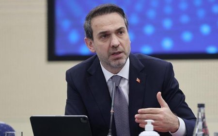 Bakan Bayraktar: Denizlerimizde destan yazıyoruz