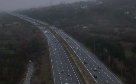 Tatil bitti, eziyet başladı. Yollarda bayram trafiği sürüyor