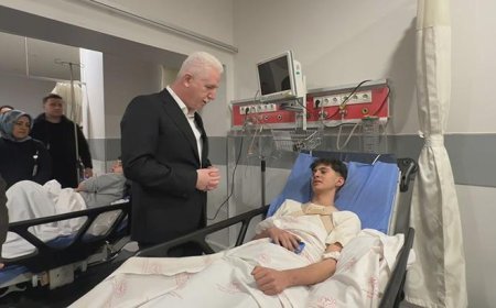 Vali Gül, Fatih'teki çöken binaların enkazından kurtarılan yaralıları ziyaret etti