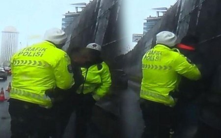 Trafikte korku dolu anlar! Polislerin yanına koşup yardım istedi: 10 saniyelik müdahale ile hayata döndüm