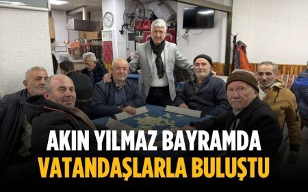 Akın Yılmaz bayramda vatandaşlarla buluştu
