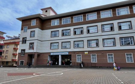 Sınıfta kar spreyi paniği! 30 öğrenci hastaneye kaldırıldı