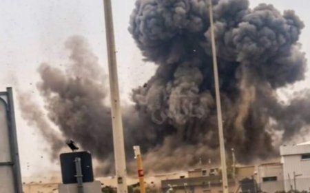 İran füzeleri İsrail'de sanayi bölgesini vurdu! Saldırı anları görüntülendi