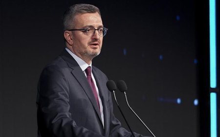 Burhanettin Duran: STRATCOM Zirvesi daha adil bir uluslararası düzen yolunda anlamlı bir dönüm noktası