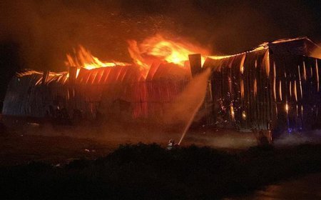 Osmaniye'de kağıt ve karton üretimi yapılan fabrikada yangın çıktı!