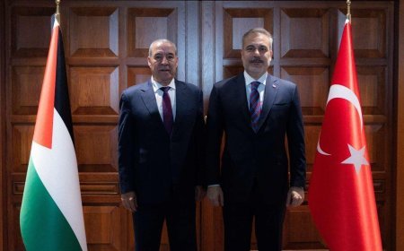 Dışişleri Bakanı Hakan Fidan, Filistin Devlet Başkanı Yardımcısı Şeyh ile bir araya geldi