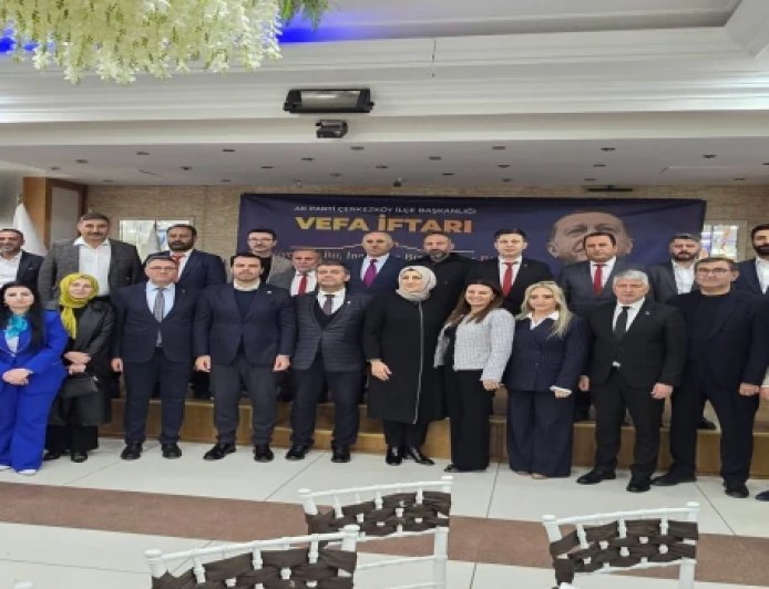 AK Parti Çerkezköy İlçe Başkanlığı’nın Vefa İftarına Katılım Yoğun Oldu