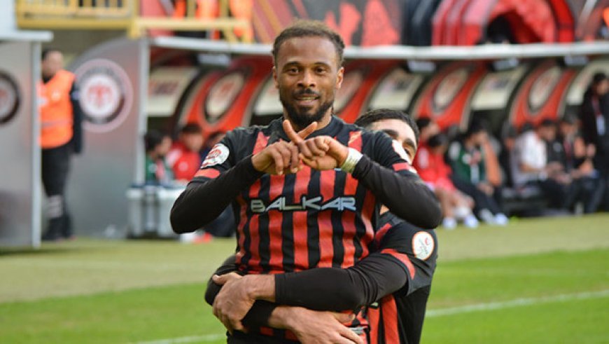 Çorum FK, Hatayspor'u 3 golle geçti!