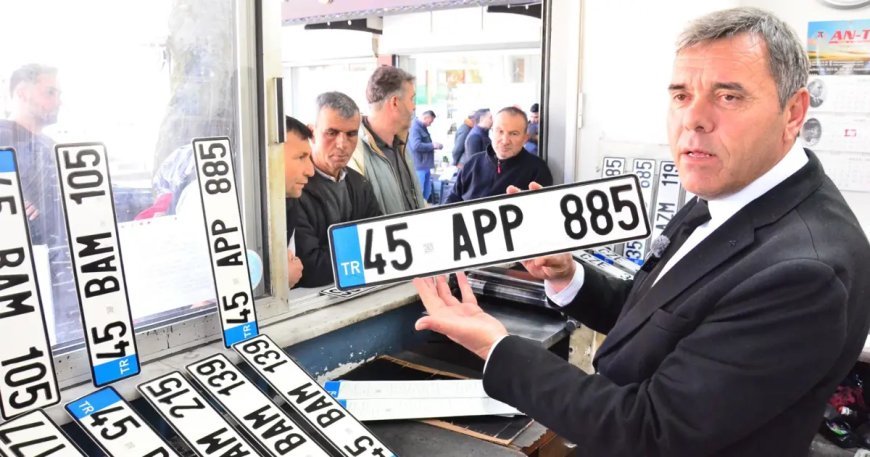 Vatandaş APP plakayı yanlış anladı, APP yazan plakaları da iade etti