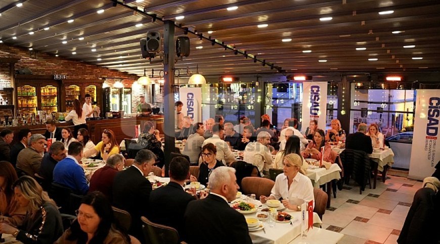 Başkan Sarıkurt, ÇİSAD İftarında İş Dünyasıyla Bir Araya Geldi