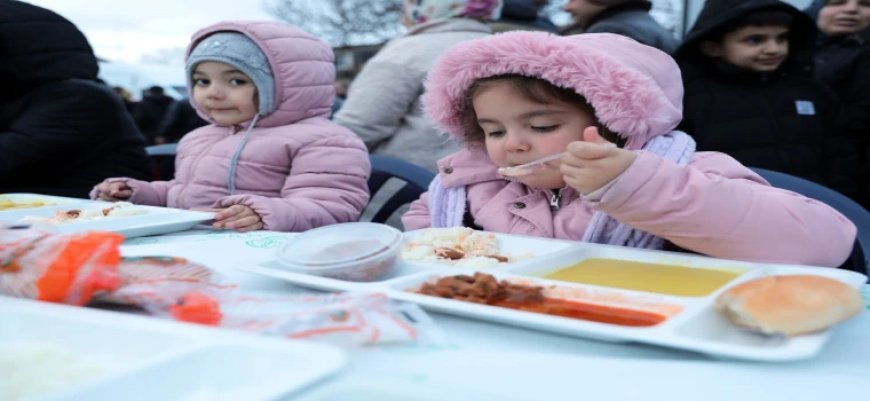 İSTASYON MAHALLEMİZDE AYNI SOFRADA BULUŞTUK