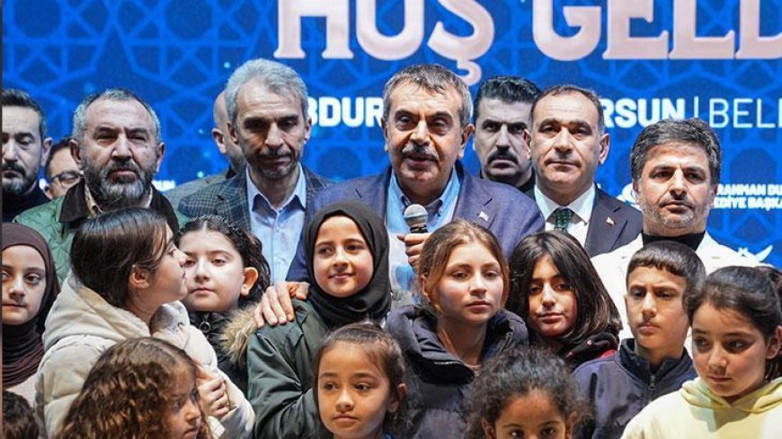 Bakan Tekin: Bizi bir arada tutan değerleri çocuklarımıza kazandırmaya çalışacağım
