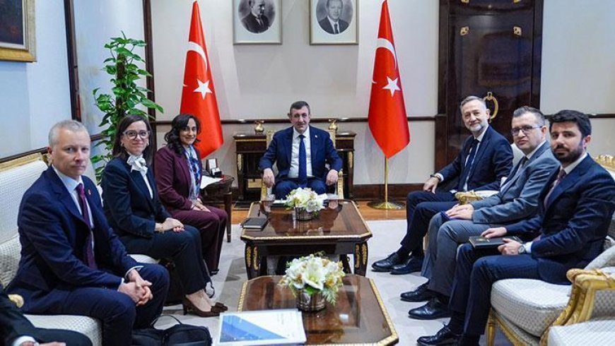 Cevdet Yılmaz, Kanada Dışişleri Bakanı Anand’ı kabul etti