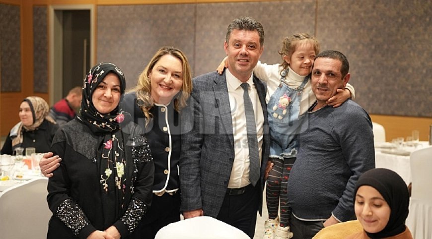 Başkan Sarıkurt, Özel Çocuklar ve Aileleriyle İftar Sofrasında Buluştu