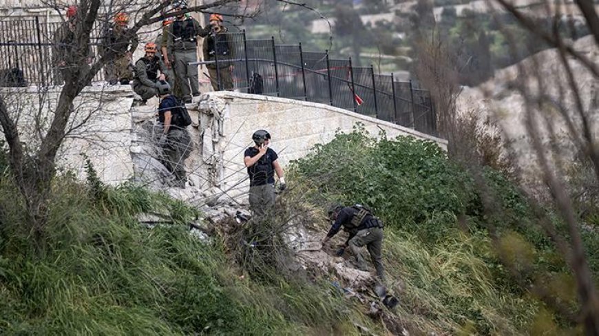 Doğu Kudüs'te alarm! İran misillemesinde bir füze parçası, Mescid-i Aksa yakınlarına düştü