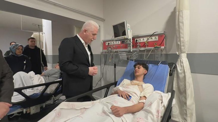 Vali Gül, Fatih'teki çöken binaların enkazından kurtarılan yaralıları ziyaret etti