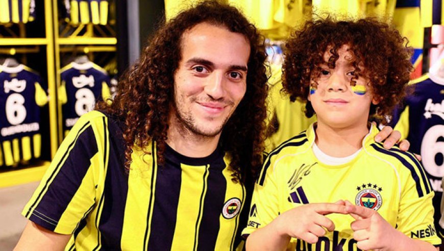 Guendouzi, Nene ve Cherif taraftarıyla buluştu