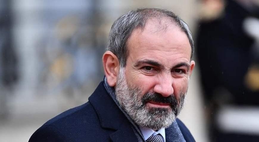 Ermenistan Başbakanı Paşinyan’a kilisede şok saldırı!