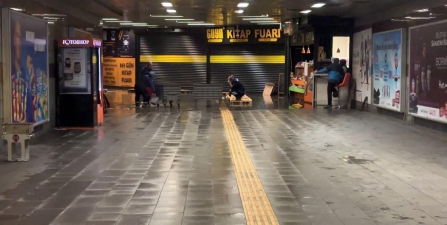 İstanbul'da yağış! Mecidiyeköy metro alt geçidini su bastı