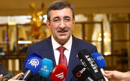 Cumhurbaşkanı Yardımcısı Yılmaz Azerbaycan'da: Milli gelirler büyüyor artıyor