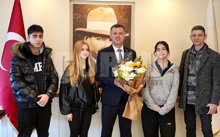 Öğrenciler Sordu Başkan Sarıkurt Cevapladı