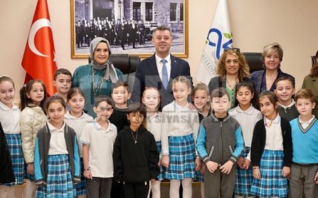 Başkan Sarıkurt Kapılarını Küçük Misafirlere Açtı