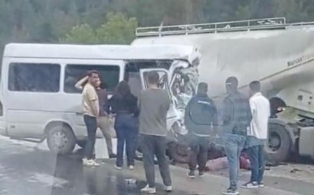 Isparta-Antalya kara yolunda can pazarı! Tır ile minibüs çarpıştı: 7 ölü, 7 yaralı