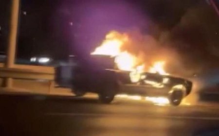 Ümraniye TEM Otoyolu’nda otomobil alev alev yandı