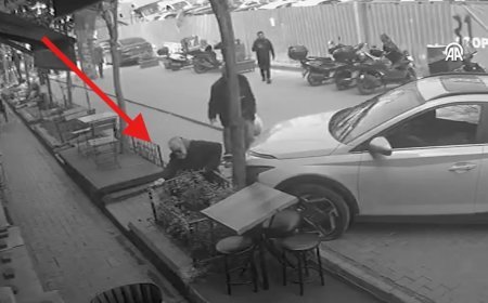 Otomobil kontrolden çıkarak yayaya çarptı