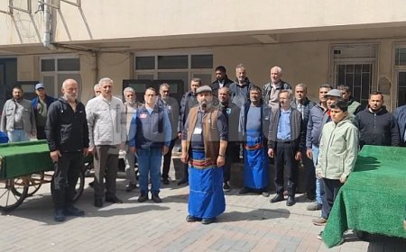 Şarköy'de seyyar satıcılardan belediye önünde açıklama