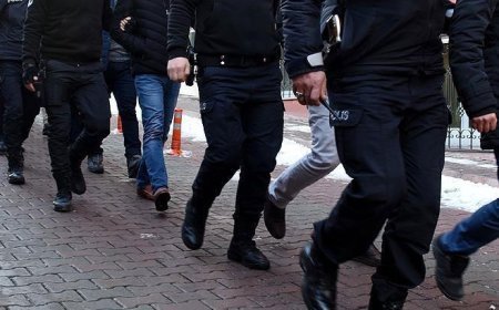 Eşme Belediye Başkanı 'irtikap' soruşturmasında gözaltına alındı