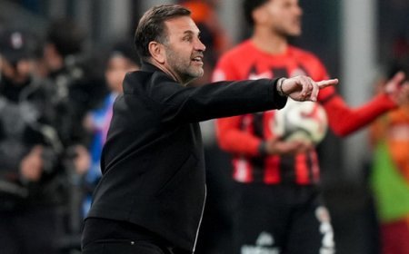 Galatasaray'da Okan Buruk'tan maç sonu sert hakem eleştirisi: 'Kararları anlayamıyorum'