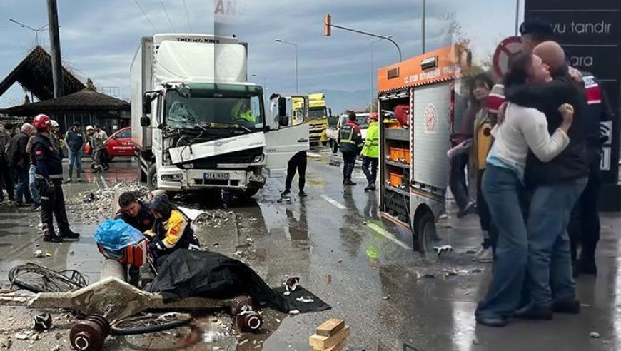 Kırmızı ışık ihlali faciaya dönüştü! Direğin altında kalan yaşlı adam öldü: Kızı sinir krizi geçirdi