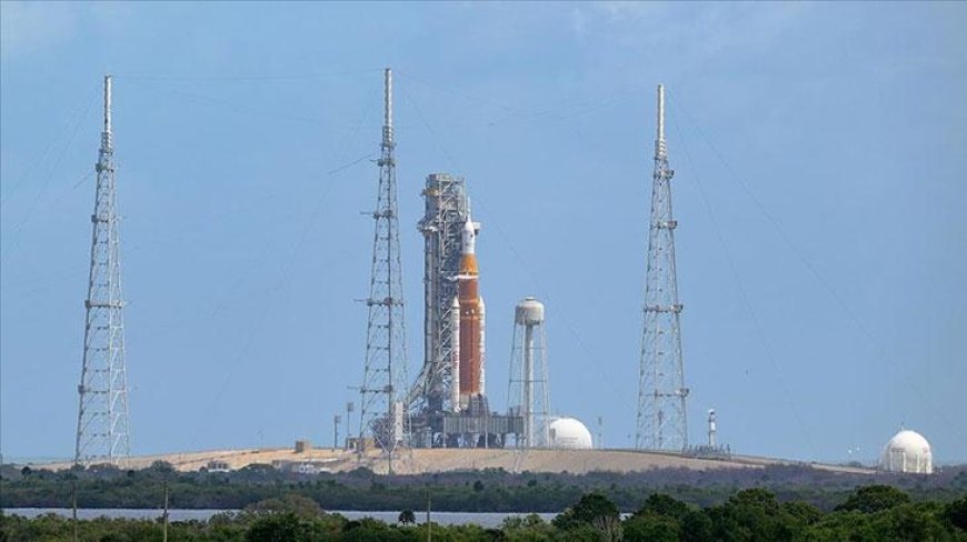 54 yılın ardından bir ilk! NASA Orion uzay aracını Ay'a fırlattı