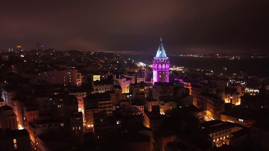 Galata Kulesi farkındalık için mor renge büründü