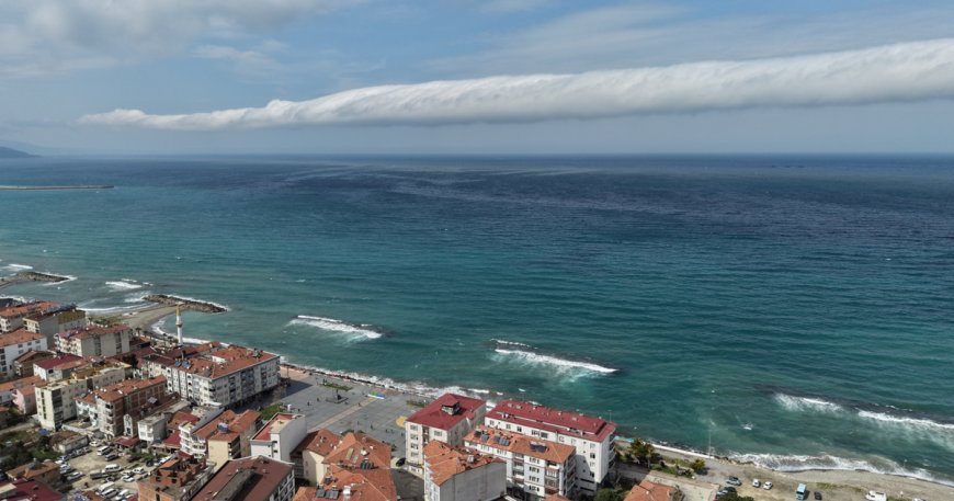 Nadir görünen doğa olayı Samsun'da oluştu. Rulo bulut dikkat çekti