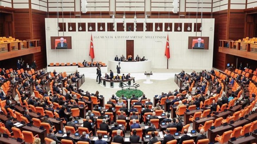 Doğum izni ve sosyal medya düzenlemesi teklifinin 6 maddesi TBMM'de kabul edildi