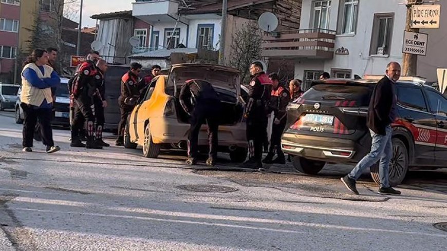 Malatya'da bıçaklı kavgada baba ve oğulu yaralandı