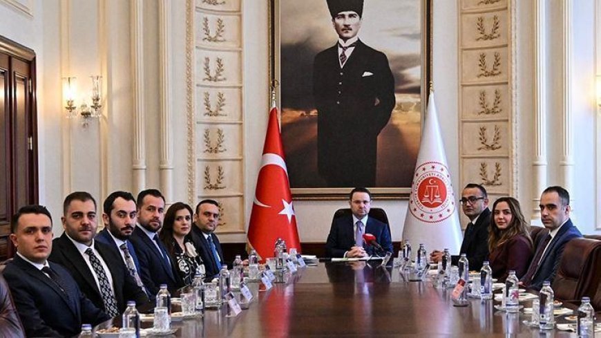 Adalet Bakanı Gürlek, Türk Hukuk Enstitüsü heyetini kabul etti